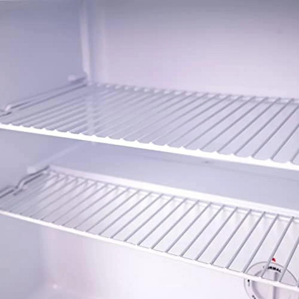 1.7 Cubic Foot White Refrigerator Q933712