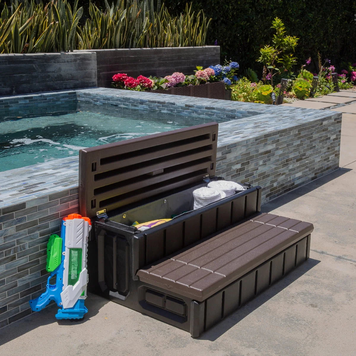 36 Spa Step Hot Tub and Spa 2-Step Storage Compartment U198
