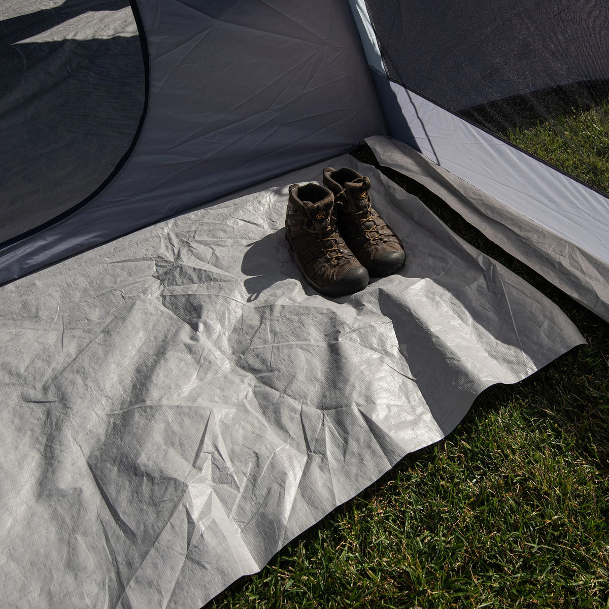 20-Person Star Tent with Screen Room C662