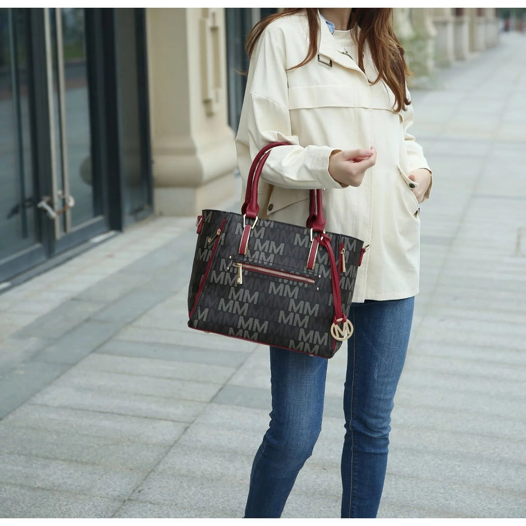 Signature Handbag I422