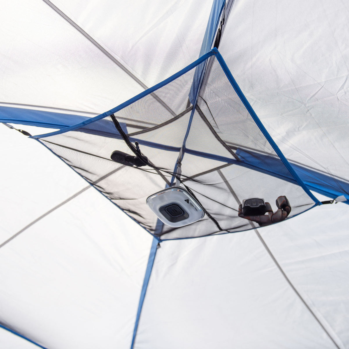 16-Person 3-Room Cabin Tent with 3 Entrances H8410