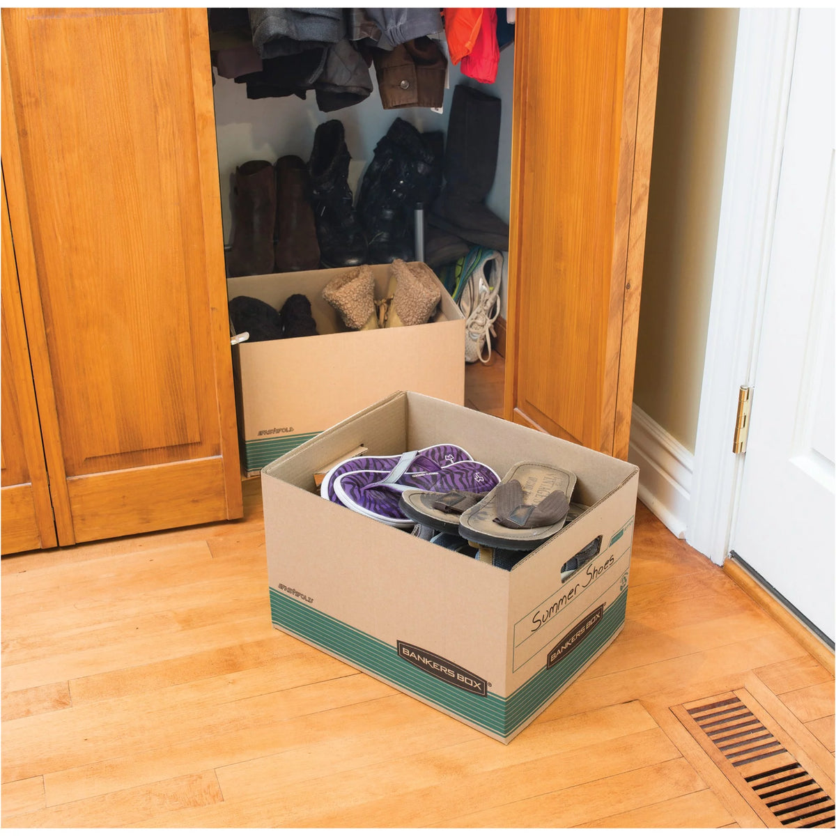 Medium-Duty Storage Boxes With Locking Lift-Off Lids And Built-In Handles, Letter/Legal Size, Kraft/Green, Case Of 12 D49109