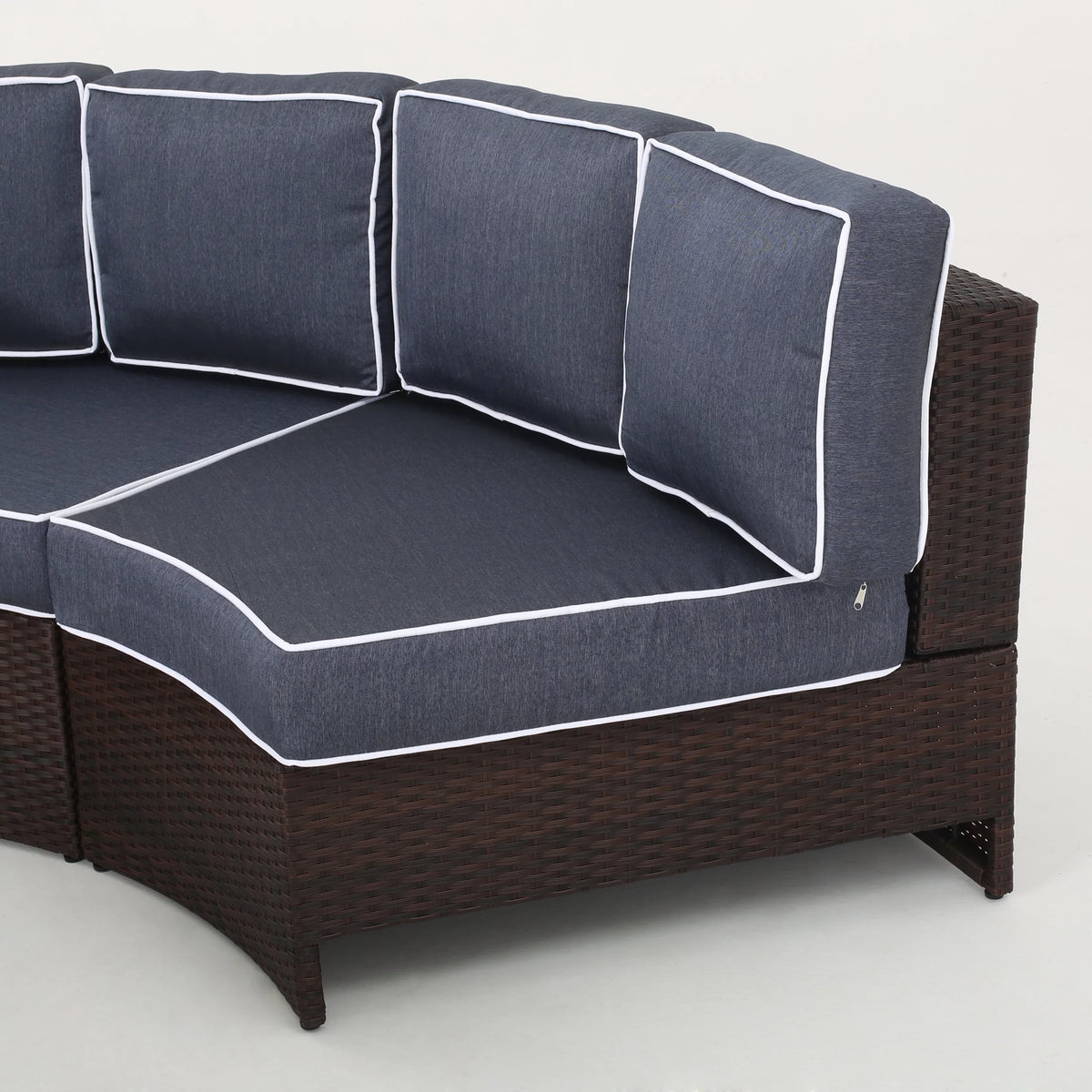 5 Piece Outdoor Wicker Seating Set with Ottoman and Cushions N8203