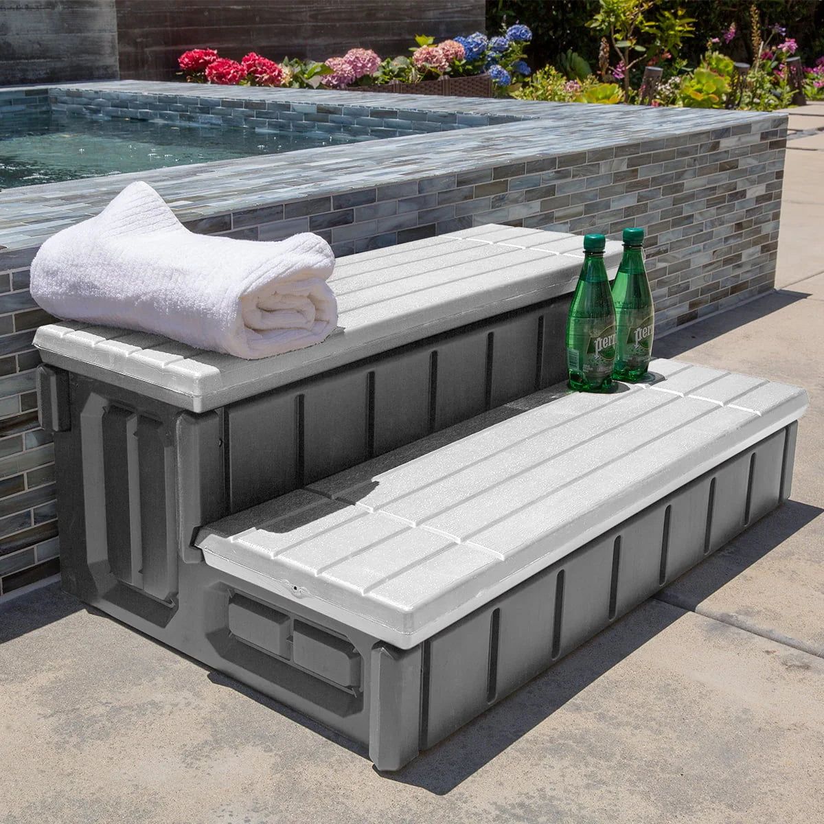 36 Spa Step Hot Tub and Spa 2-Step Storage Compartment U198