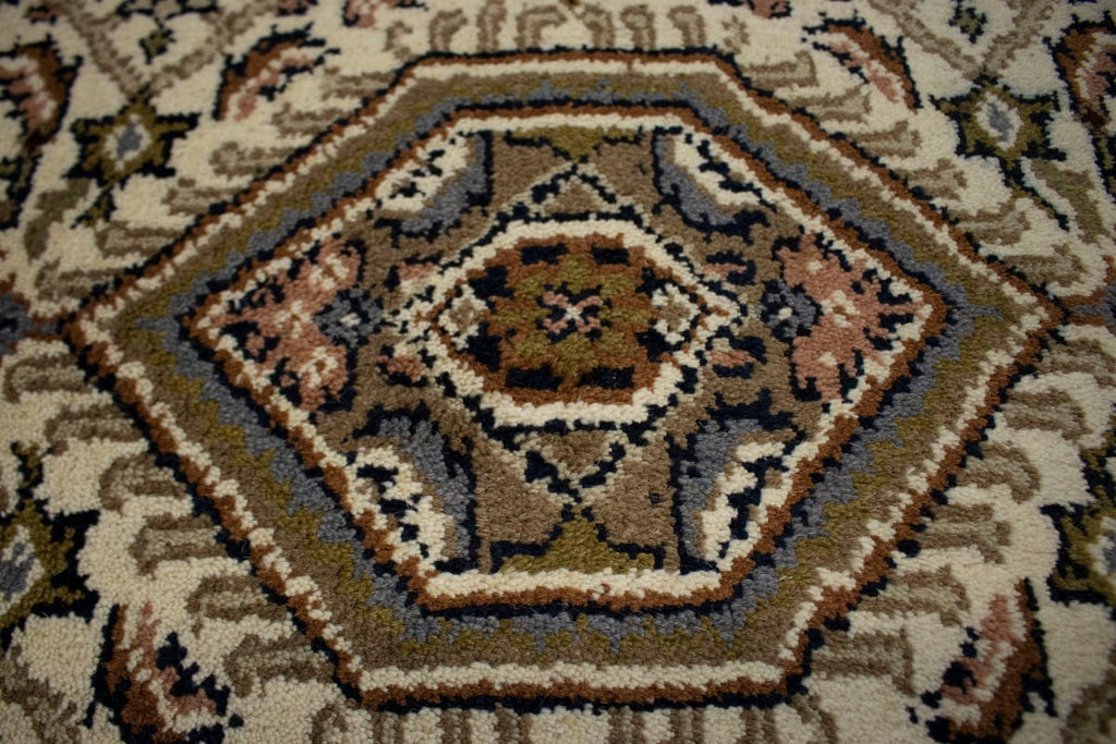 Cream Floral Tribal Oriental Rug Y721