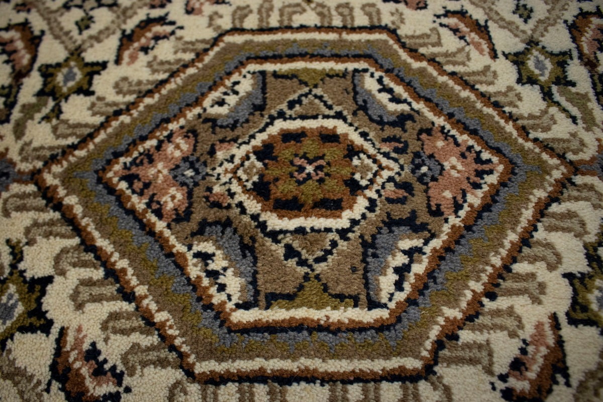 Cream Floral Tribal Oriental Rug Y721